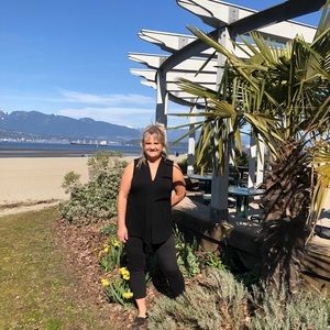 Meet your Posher, Jacqueline